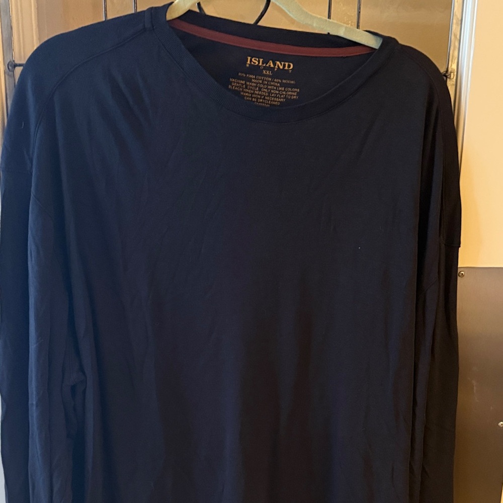 River Island Men's Dark Long Sleeve Tee